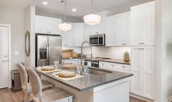 Kitchen Cabinets - Avenida Germantown - Shaker White